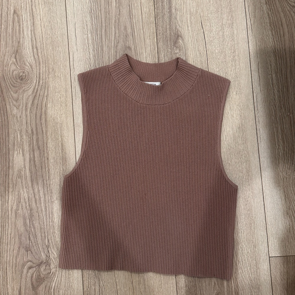 Aritzia Babaton Sculpt Knit Mock Neck Top